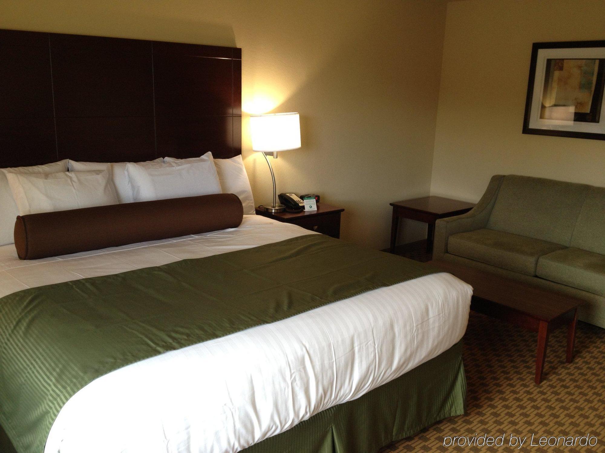 Cobblestone Hotel & Suites - Broken Bow エクステリア 写真