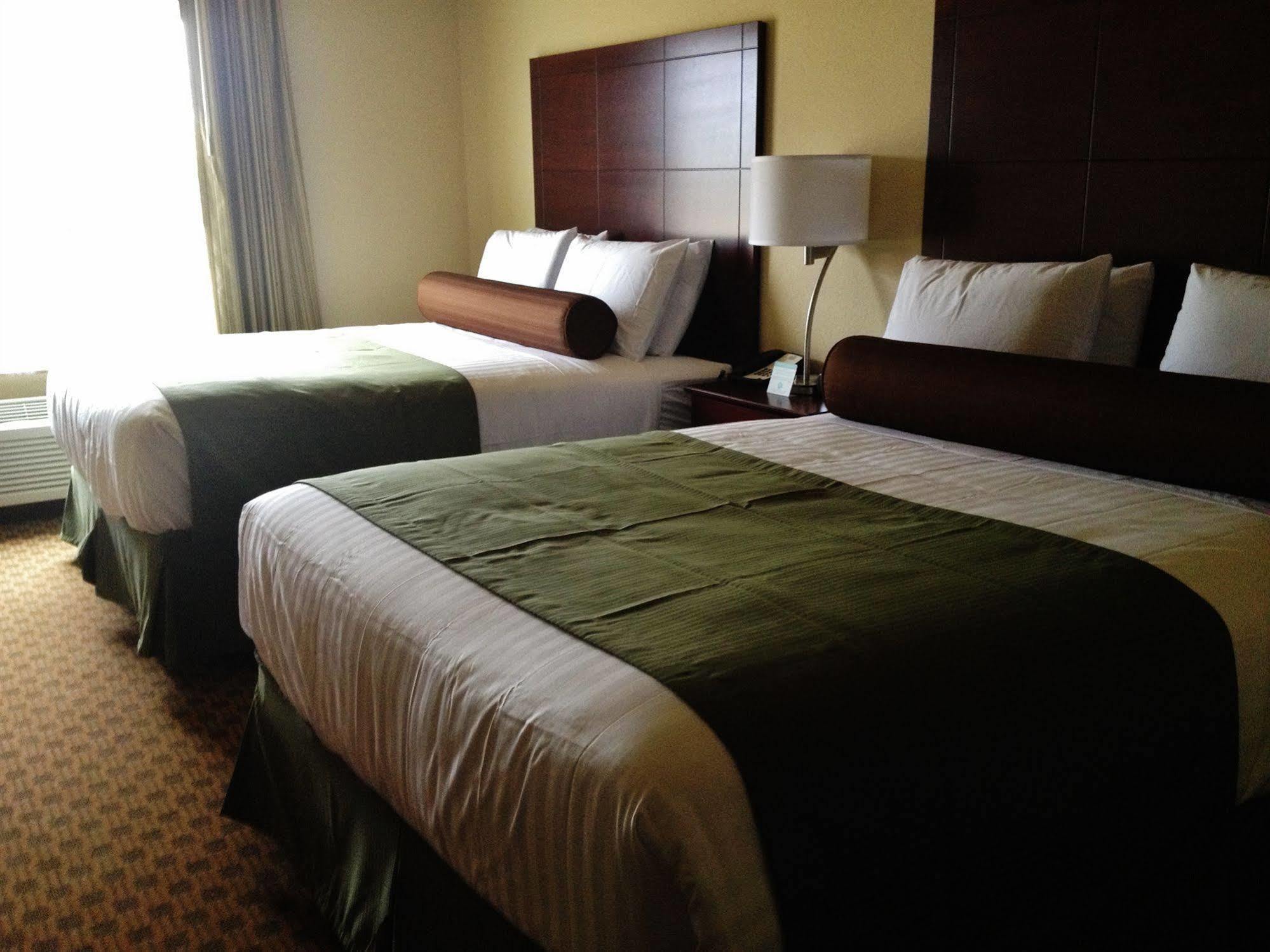 Cobblestone Hotel & Suites - Broken Bow エクステリア 写真