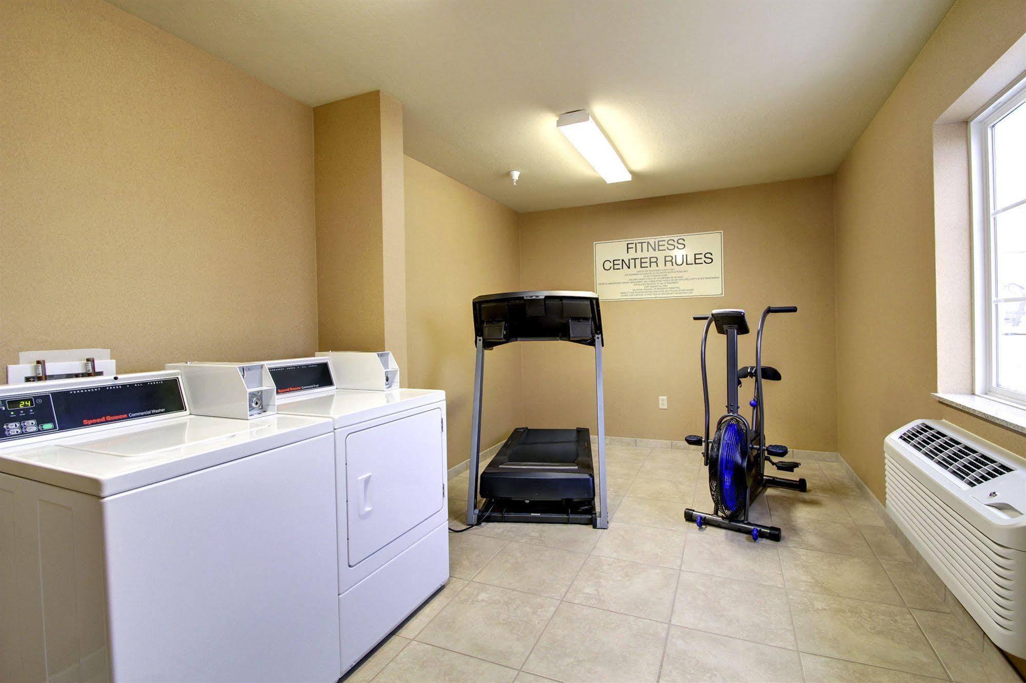Cobblestone Hotel & Suites - Broken Bow エクステリア 写真